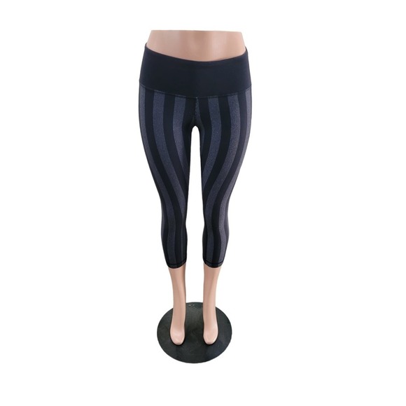lululemon athletica Pants - Lululemon Wunder Under Crop Micro Macro Black Heathered Black Size 4
